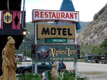 009AlpineInn.jpg